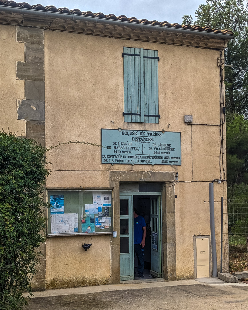 Canal du Midi, Trèbes Lock HQ